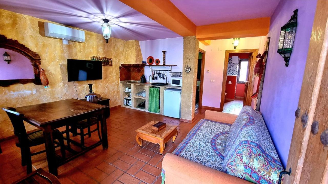 Espacios Del Mundo Carenas Luaran gambar